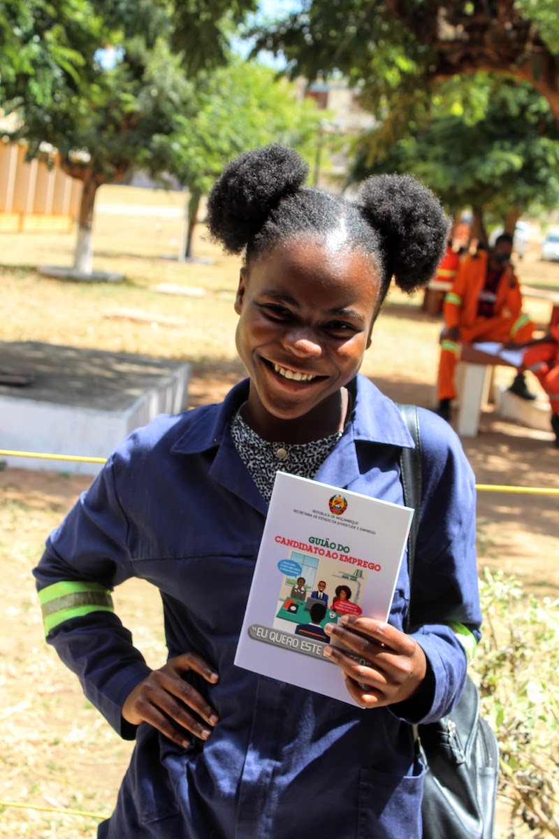 Rosema Rego, 17-year-old, is one of the beneficiaries of the dissemination of the Job Seeker Toolkit in Nampula. (Photo: UN Women / B. Veja)