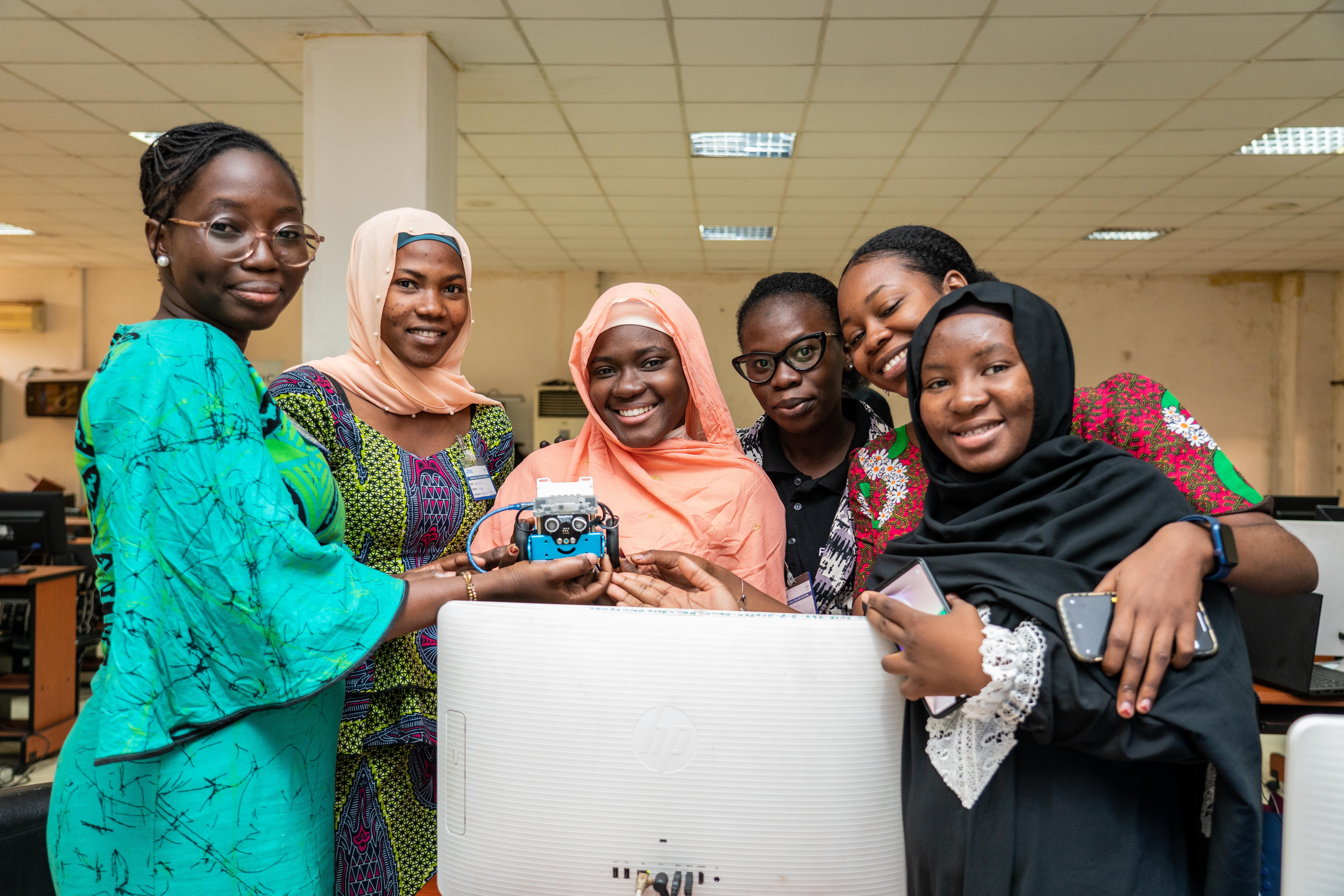 ONU Femmes Mali - African Girls Can Code Initiative (AGCCI)