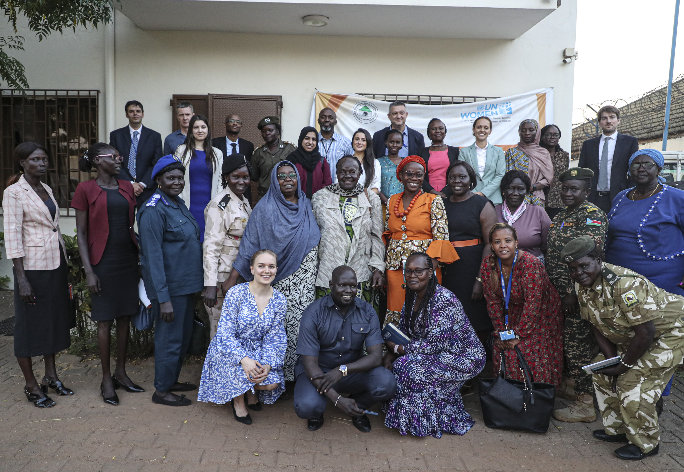 Members of the Informal Expert Group on Women, Peace and Security meeting with civil society organizations, the Executive Board of the National Security Sector Women’s Network, and Women’s Parliamentary Caucus in Juba, South Sudan. Photo: UNMISS