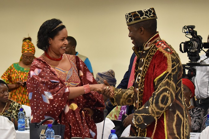 Queen Mother Best of Tooro Kingdom with King Mfumi of Democratoc Republic of Congo. Photo: UN Women/ Patterson Siema