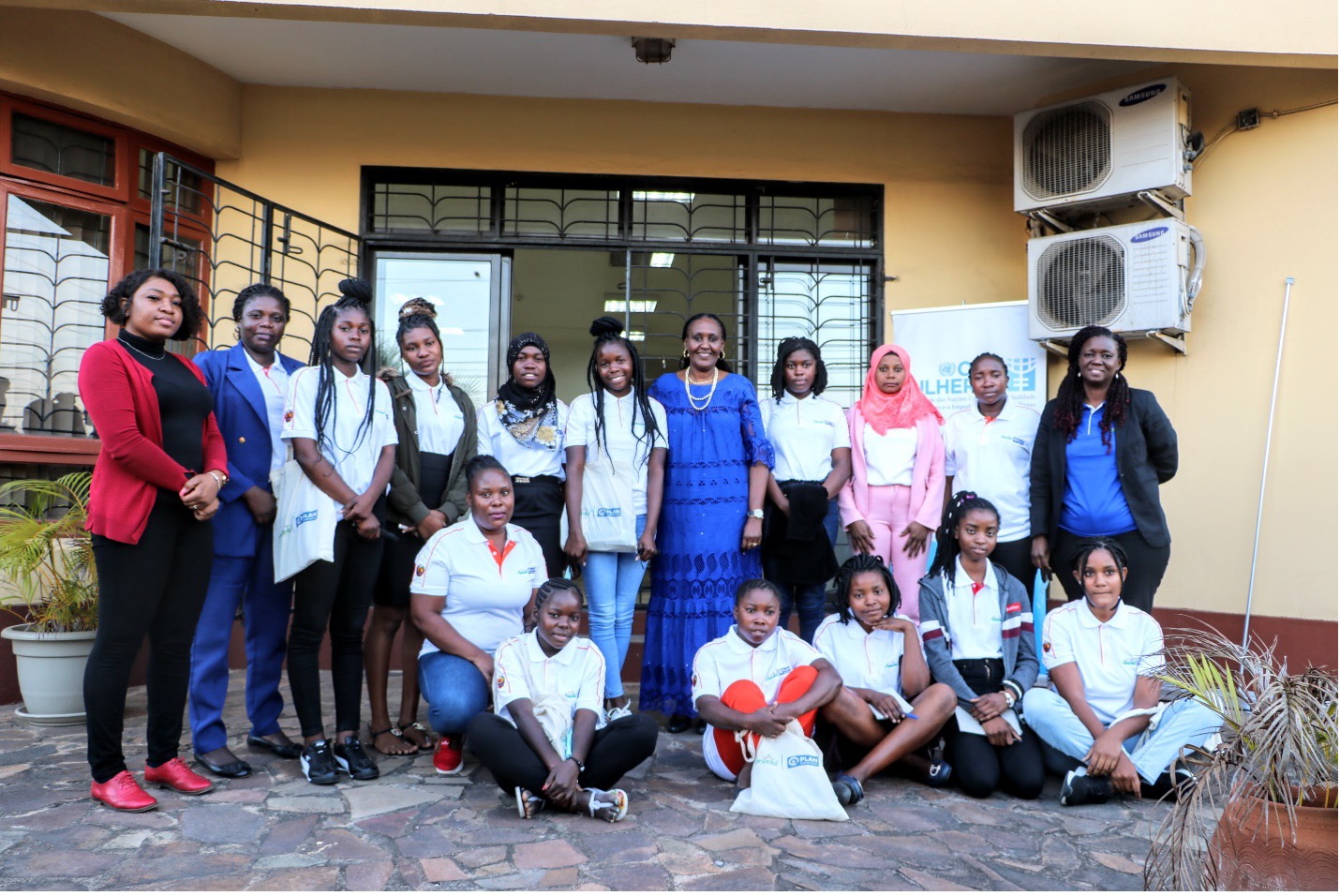 Adolescent girls hosted by UN Women in Maputo. Photo: UN Women/Celma Costa