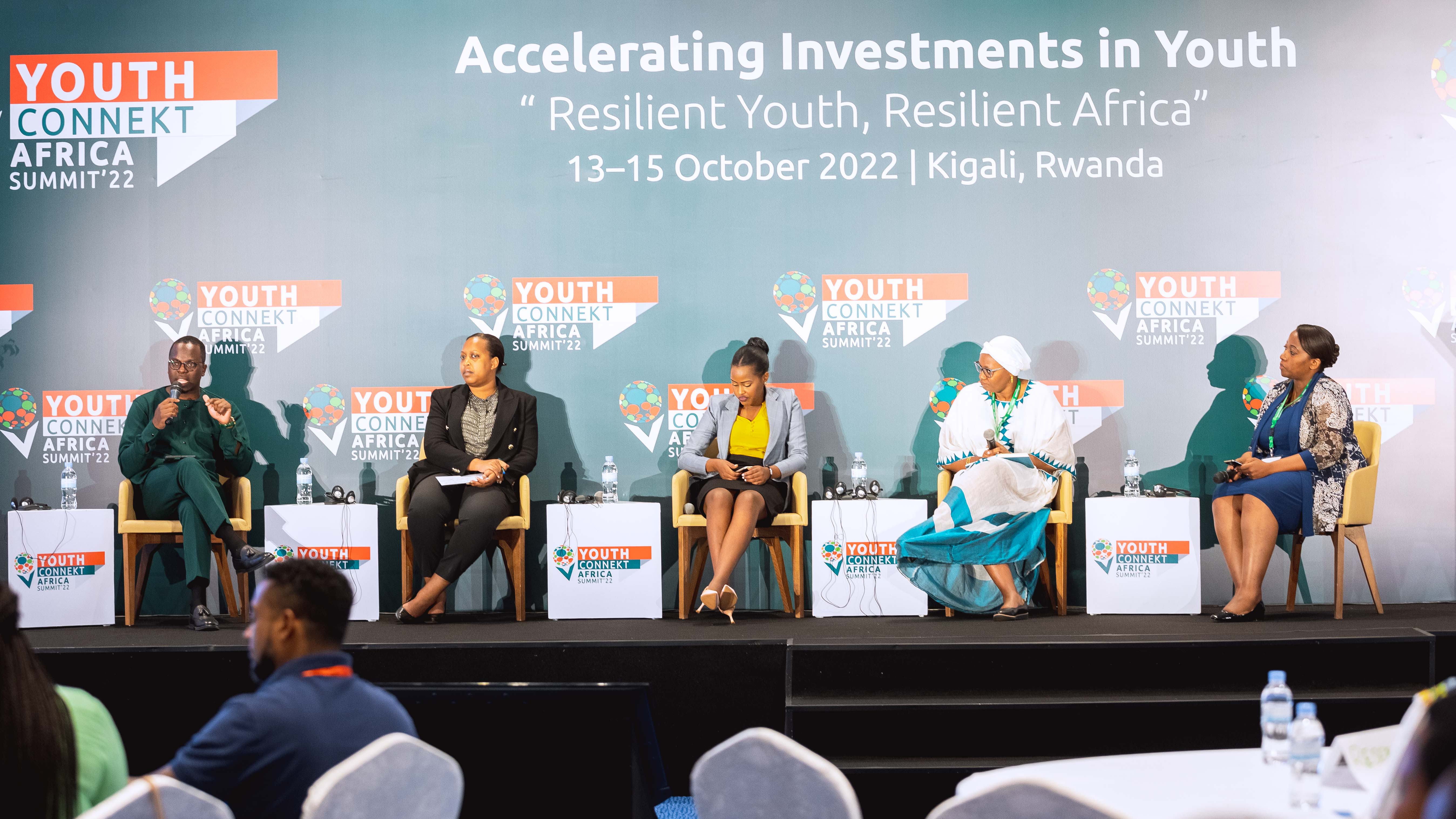 Panellists from L-R: Georgie Ndirangu, Moderator, Ms. Pitchette Kampeta Sayinzoga, CEO Development Bank of Rwanda Plc, Diane Cyuzuzo, CEO Afriduino, Lucy Nshuti Mbabazi, Lead Africa Advocacy at UN’s Better Than Cash Alliance & Founder Girls in ICT and Josephine Nyiranzeyimana. Government Chief Information Officer at Rwanda Information Society Authority. Photo: UN Women Rwanda/Next line.