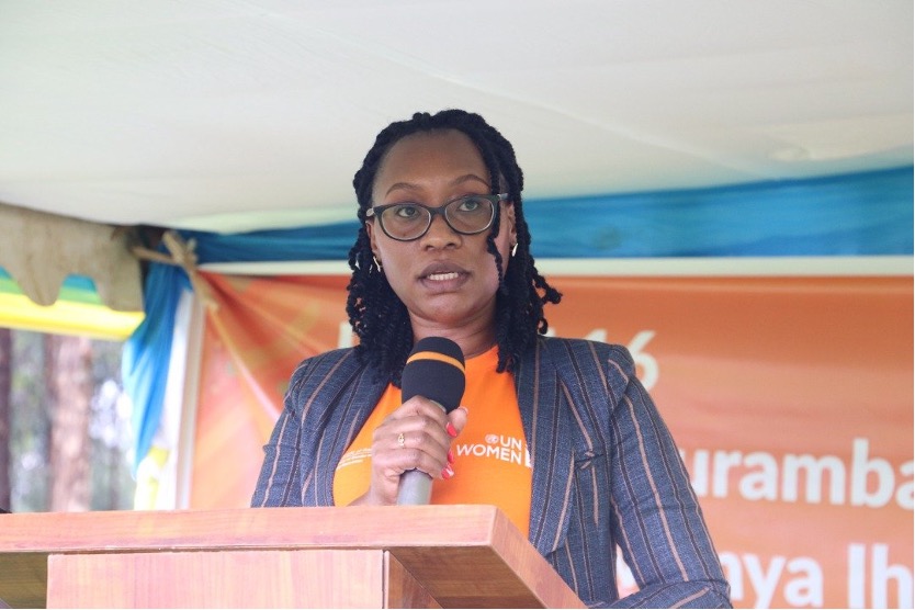 Minister of Gender and Family Promotion delivering keynote address at the launch of 16 days of activism in Nyamasheke district. Photo: UN Women/Pearl Karungi