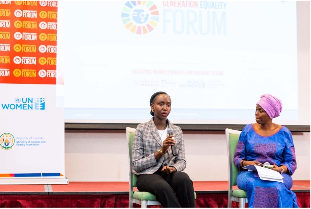 Ms. Peace Iraguha, Co-Founder of Lifesten Health sharing her experience in the Hanga Pitchfest with GEF participants. Photo: UN Women/Next line.