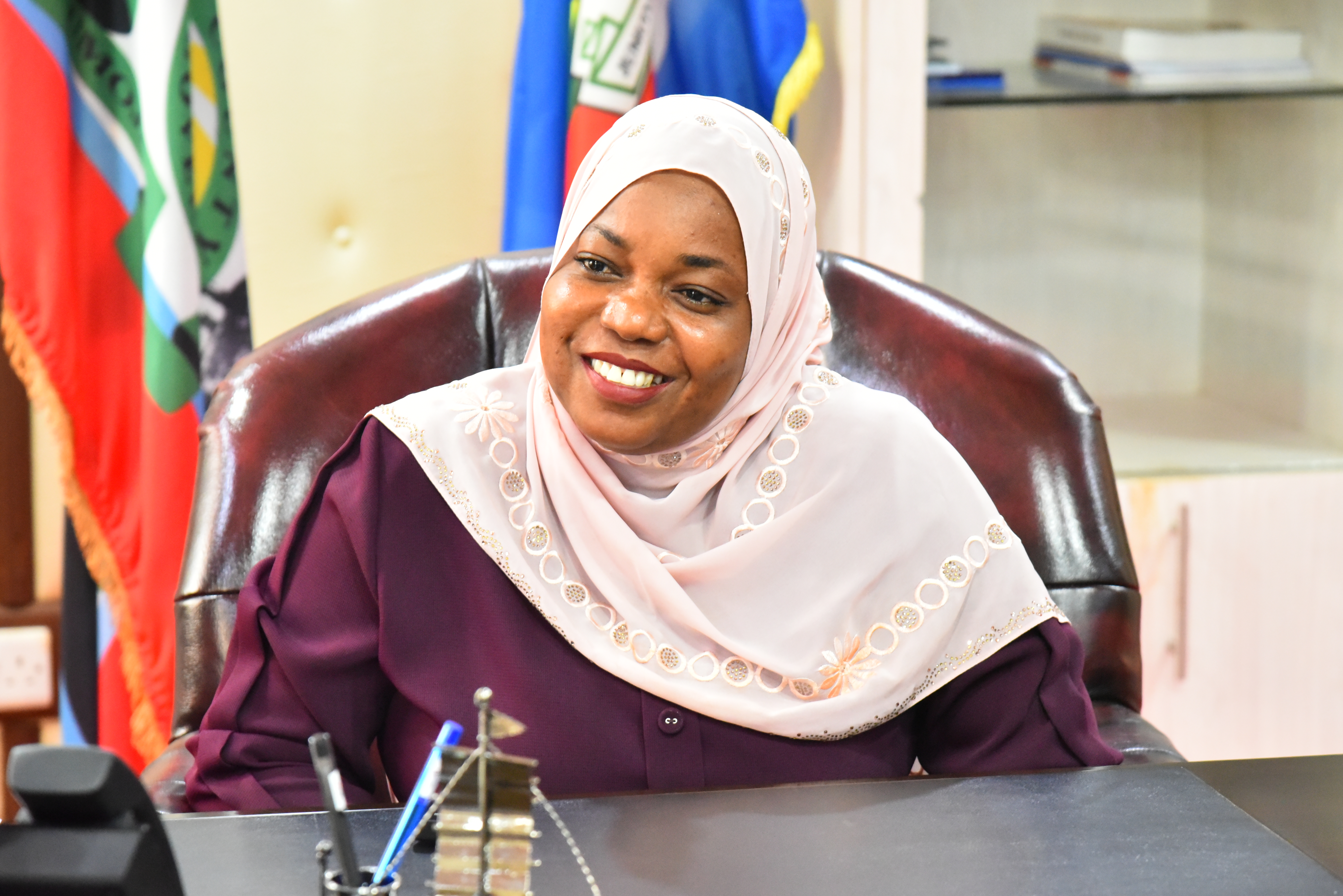 Prior to politics Governor Fatuma Achani was provided legal counsel, supporting civic education on Kenya’s 2010 Constitution,  before being chosen in 2013 election race to be the sitting governor’s running mate. Photo: UN Women/Luke Horswell