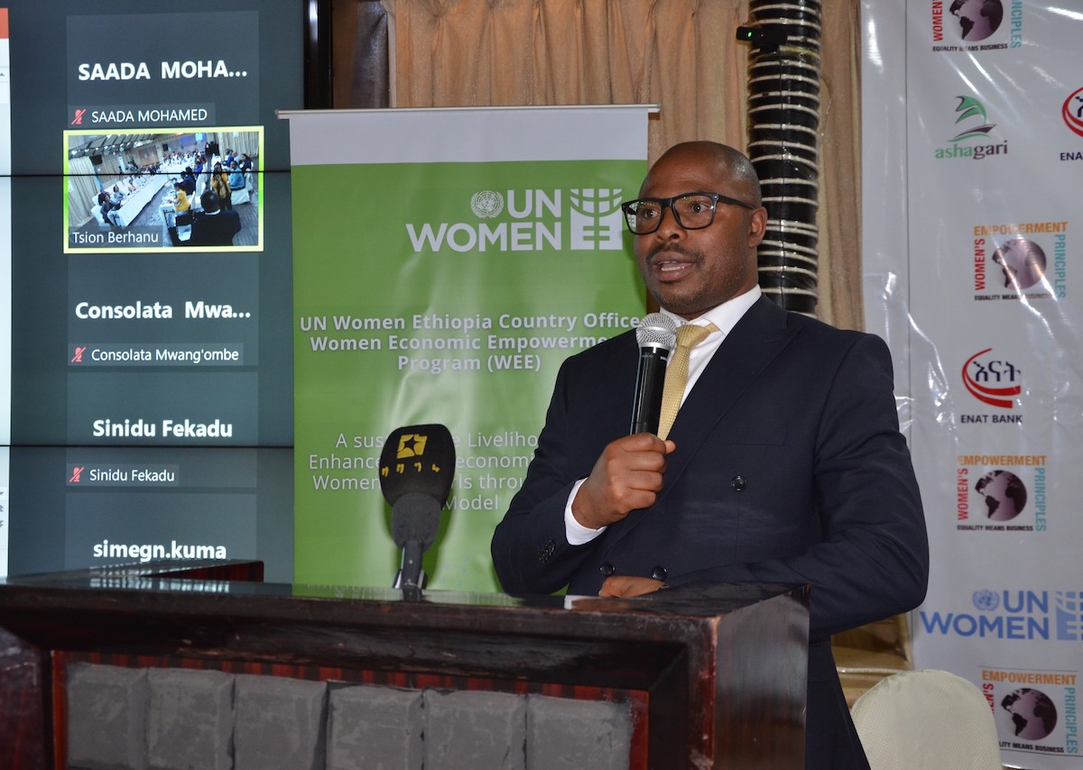 Mr. Schadrack Dusabe  gives opening remarks. (Photo: UN Women/Fikerte Abebe)