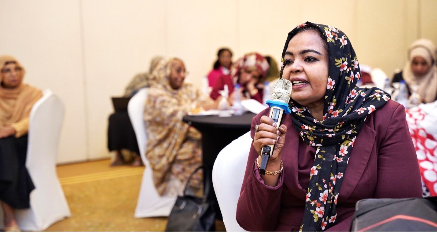 Conference participant sharing her feedback. Photo: Courtesy Nezam Media Production