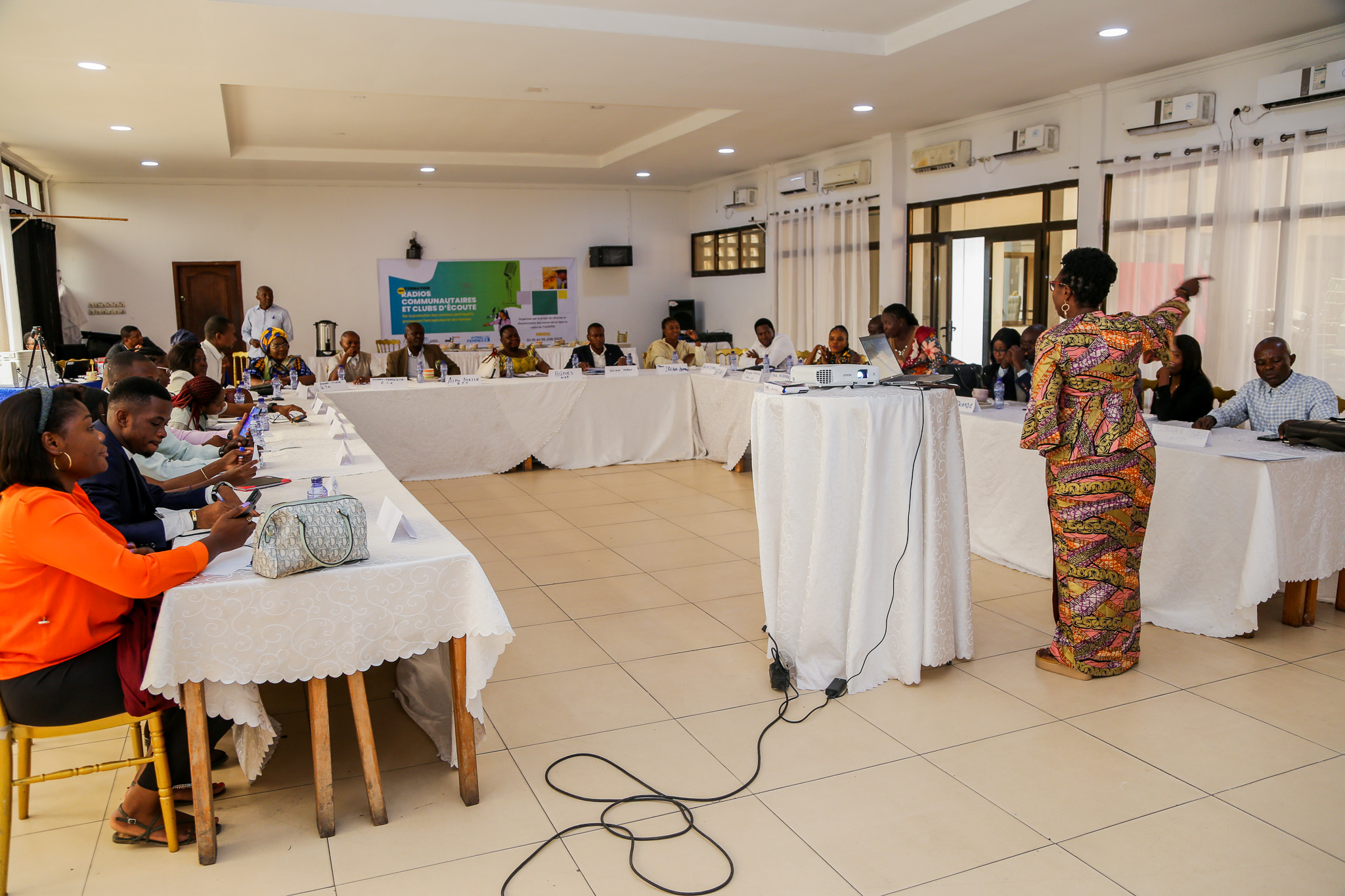 First day of the workshop in Kinshasa. The participants reinforce their knowledge on gender equality terms. Photo: UN Women / Marina Mestres Segarra.