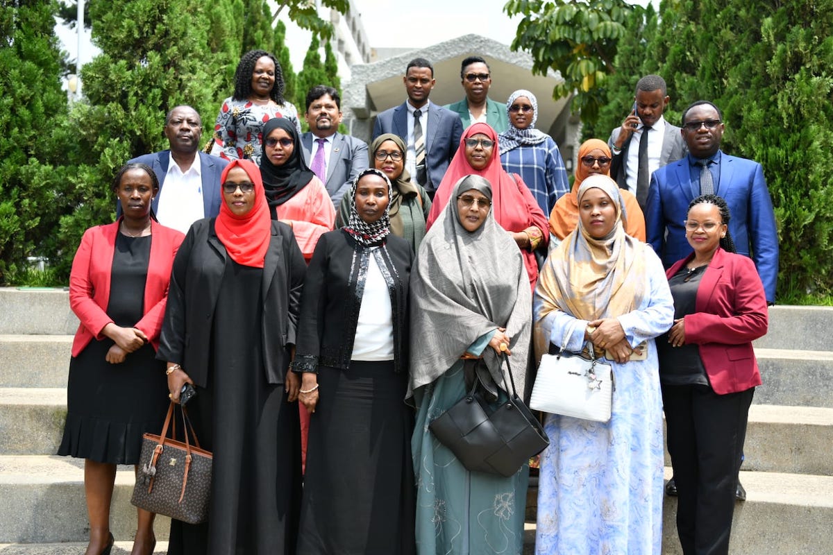 Somalia senators visit to the ministry of gender and family promotion.