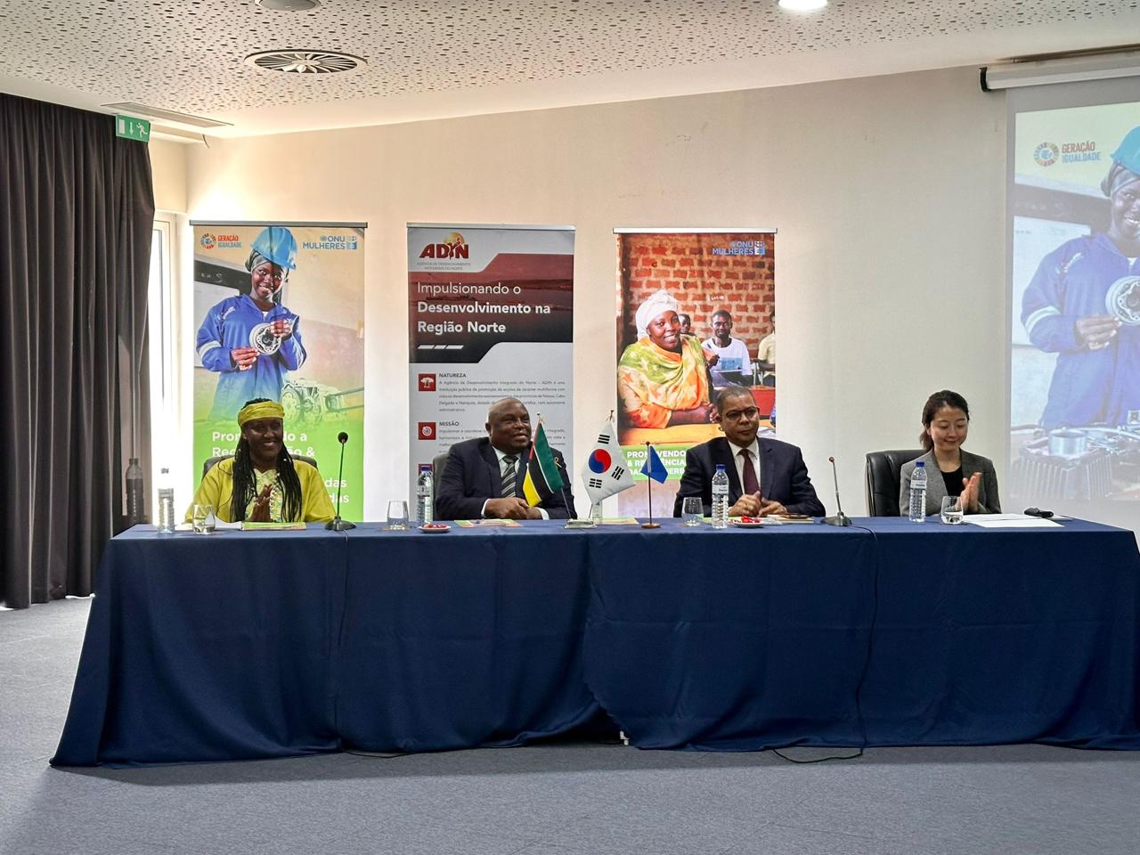Picture 1: From right to left: Representative of UN Women Mozambique (Marie Laetitia Kayisire), President of ADIN (Jacinto Lapido Loureiro), Secretary of State for Cabo Delgado Province (Njanje Taímo Supeia) and Deputy Director of KOICA - Mozambique (Gyeong-jin Noh).