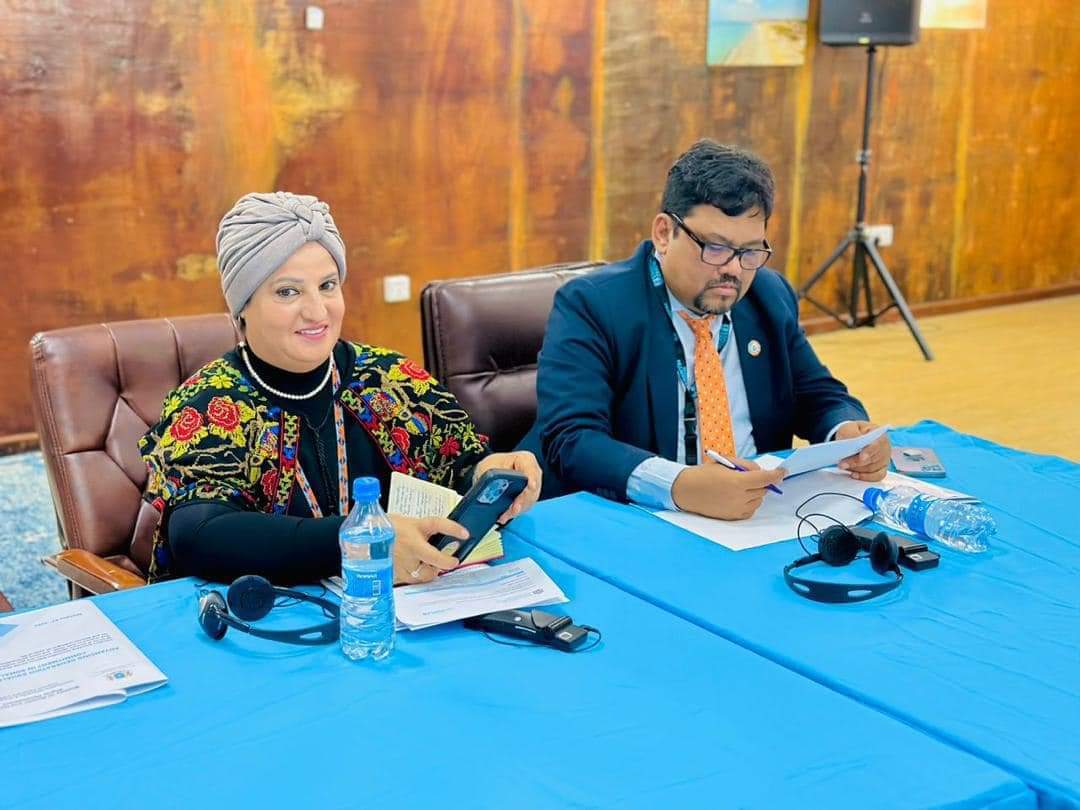 Dr. Syed Sadiq, Head of UN Women Somalia (right). Photo: UN Women Somalia.