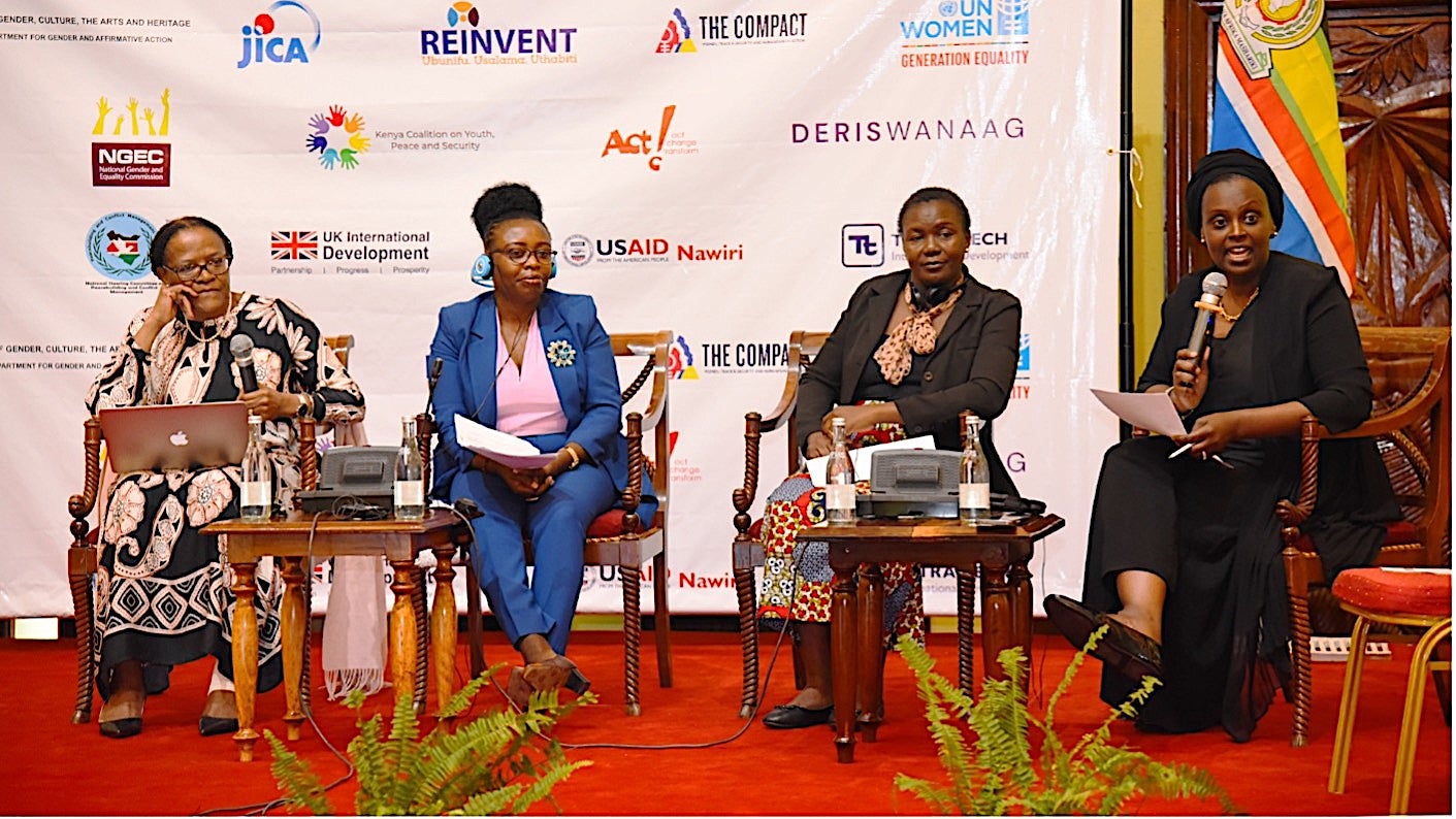 Ms. Idil Absiye, Regional Policy Specialist at UN Women East and Southern Africa Regional Office, (right) leading a roundtable discussion with representatives from Burundi, South Sudan, Tanzania, and Namibia. Photo: UN Women/Kelvin Cheruiyot