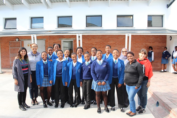 Girls from Khayelitsha's Centre of Science and Technology (COSAT) School who are also part of the Mozilla club