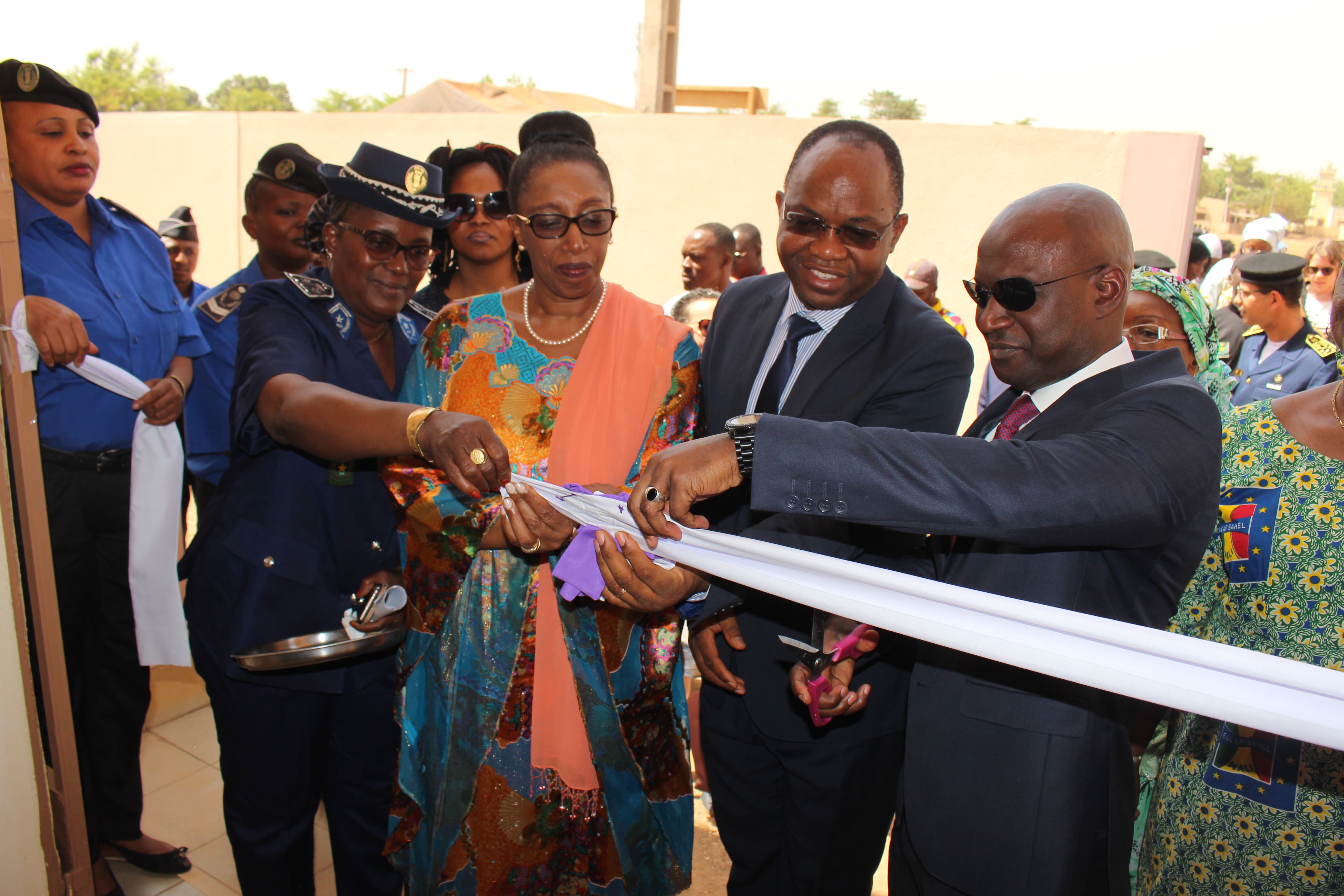 Cutting of the ribbon -from Right to Left- The Minister of Security and Civil Protection_ The Resident Representative of UNWOMEN Mali_ The Resident Coordinator of the SNU in Mali_ The Director of the Center