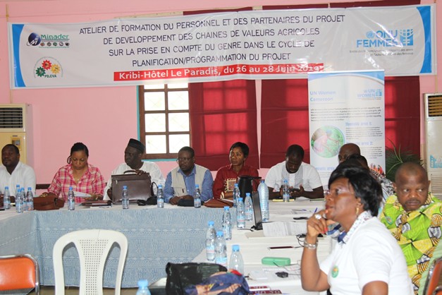 Vue transversale des participants Crédit photo: Emmanuel NLEND E. Stagiaire Communication/ONUFEMMES Cameroun