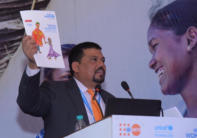 Sadiq Syed during a presentation at the GPECM Phase II Planning Workshop in  Jaipur, India. Photo: UNICEF