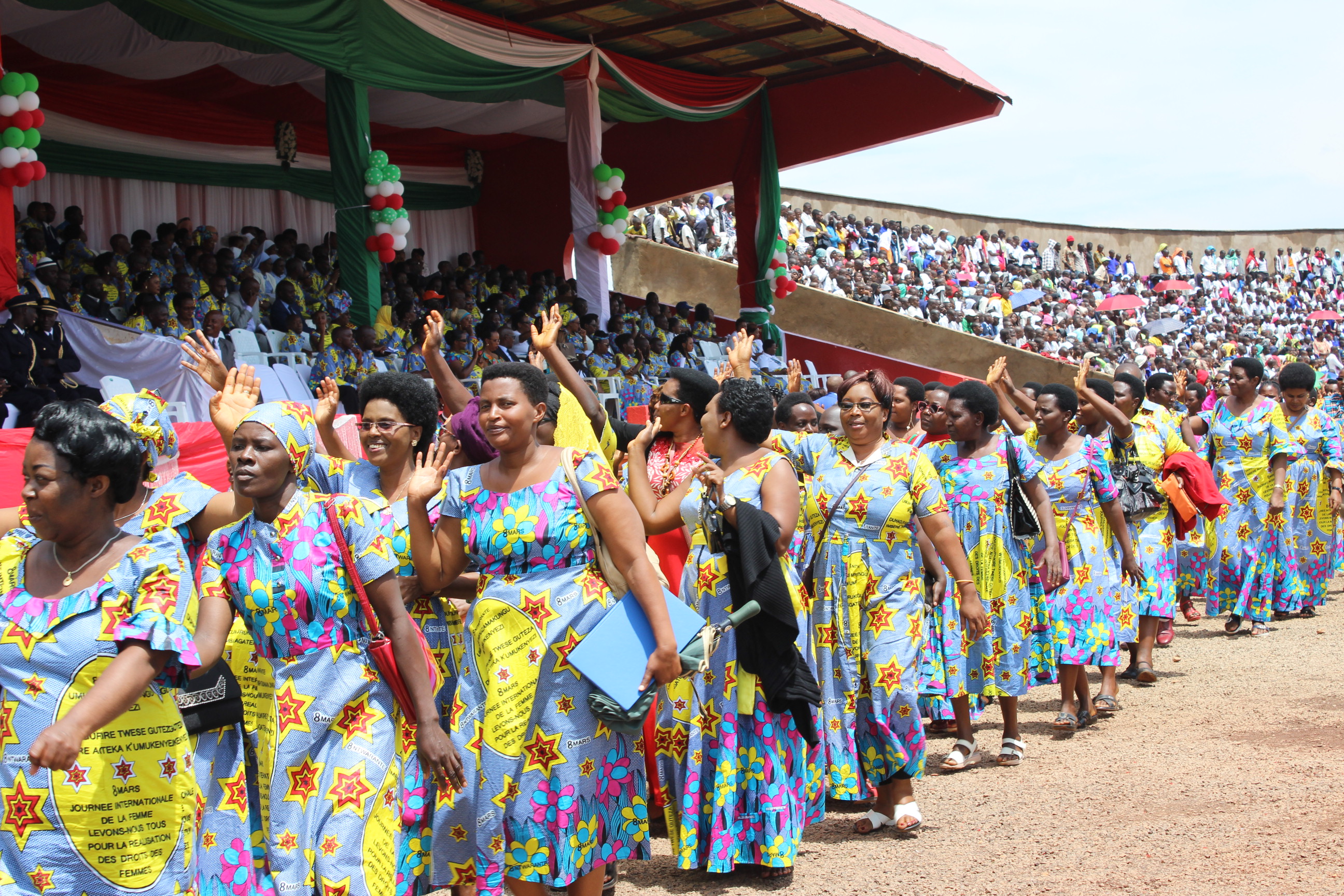 Défilé des femmes et filles des différents secteurs de la vie du pays. Photo: Odette Kwizera/UN Women Burundi 