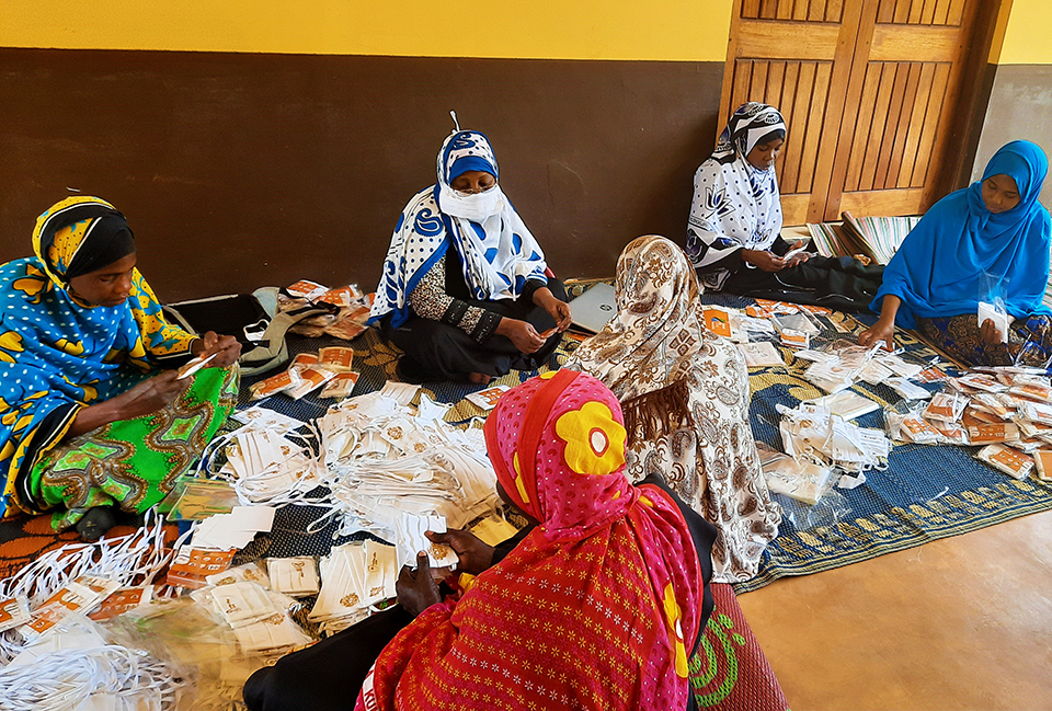 UN Women is working with women whose small businesses were affected by COVID-19 to support income generation and recovery of their enterprises. Photo by UN Women.